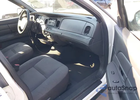 2005 Ford Crown Victoria Police z USA, uszkodzony, nr VIN 2FAHP71W15X101329